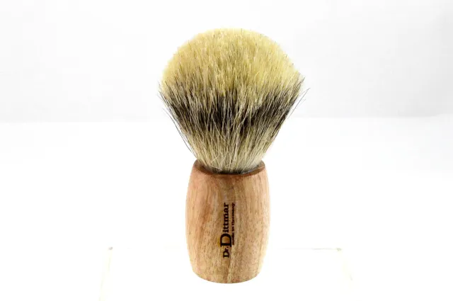 Dr. Dittmar Fässle rakborste silvertip mangoträ