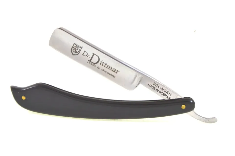 Dr. Dittmar rakkniv 5/8 kolstål buffelhorn rund spets