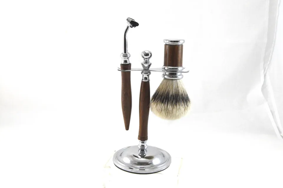 Dr. Dittmar rakset shesham mässing G2 silvertip