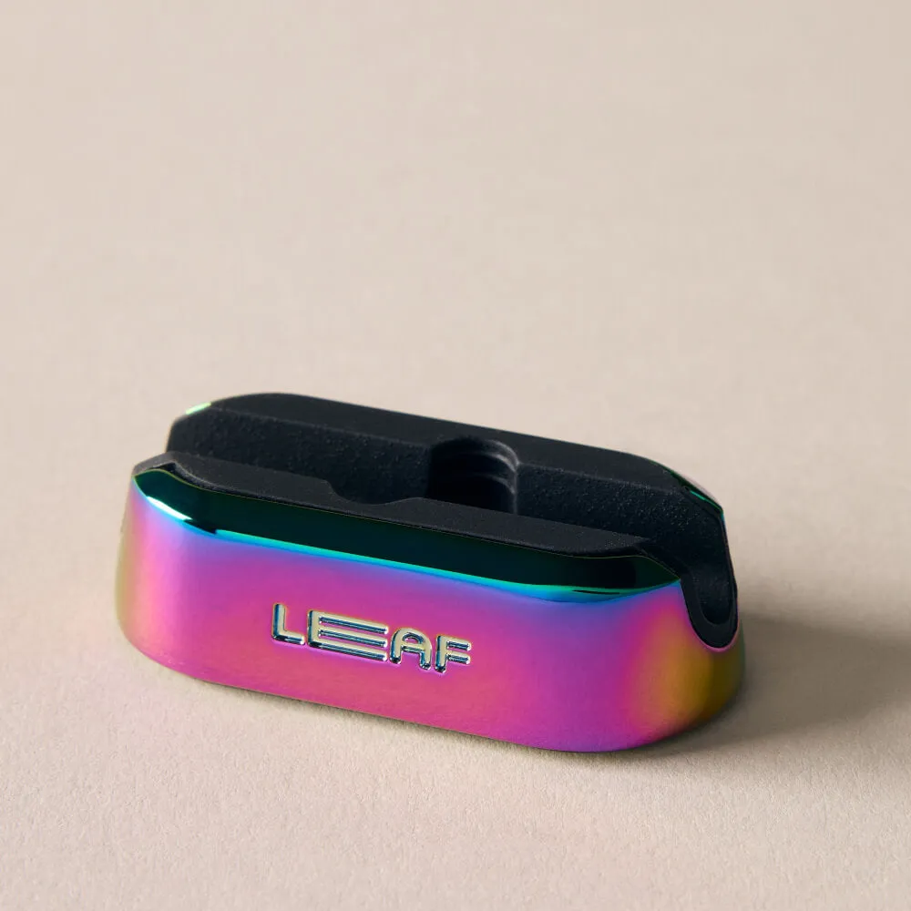 LEAF Shave Dermaplaner rakställ metall Prism