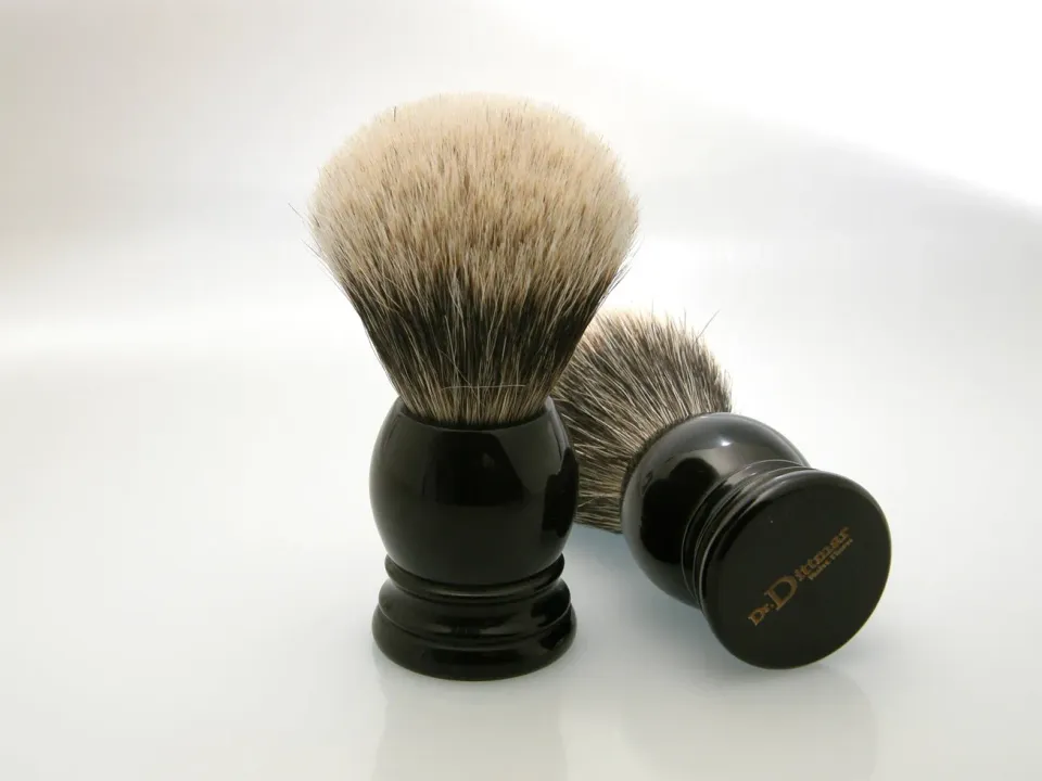 Dr. Dittmar Grande rakborste buffelhorn silvertip