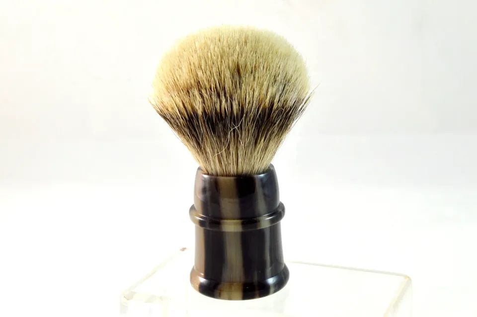 Dr. Dittmar Beauty in Horn rakborste silverspets