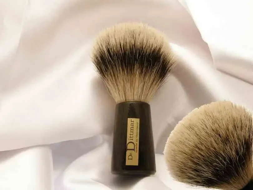 Dr. Dittmar Premium rakborste ebenholts silvertip