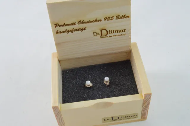 Dr. Dittmar Sphere örhängen pärlemor 3 mm silver