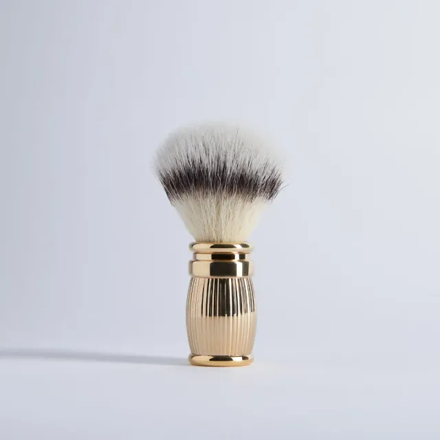 Plisson 1808 rakborste mässing guld fiber strl 12
