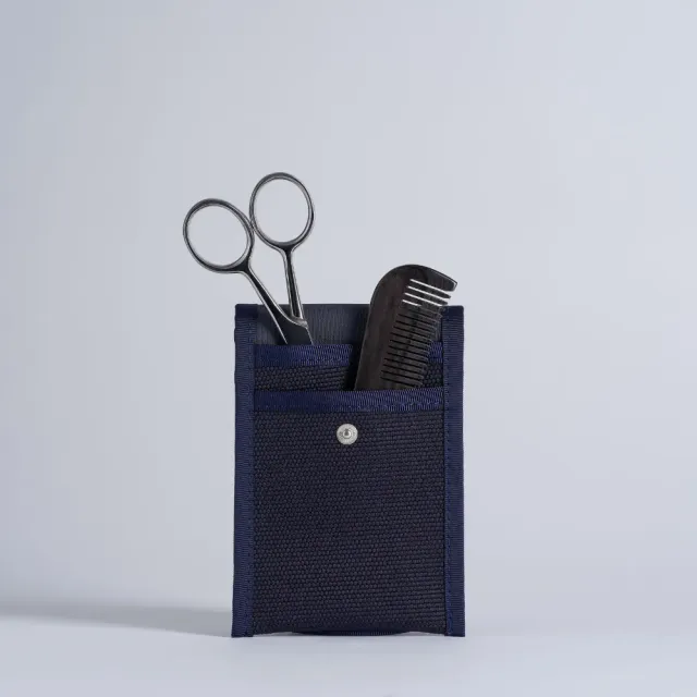 Plisson 1808 skäggkit kam sax horn necessär