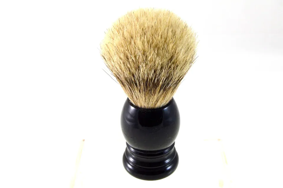 Dr. Dittmar Classic Style Black rakborste silvertip