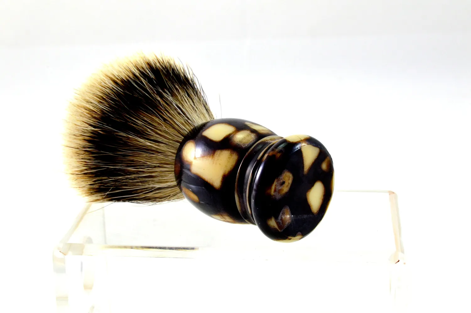 Dr. Dittmar rakborste ädelharts silvertip 25,5 mm