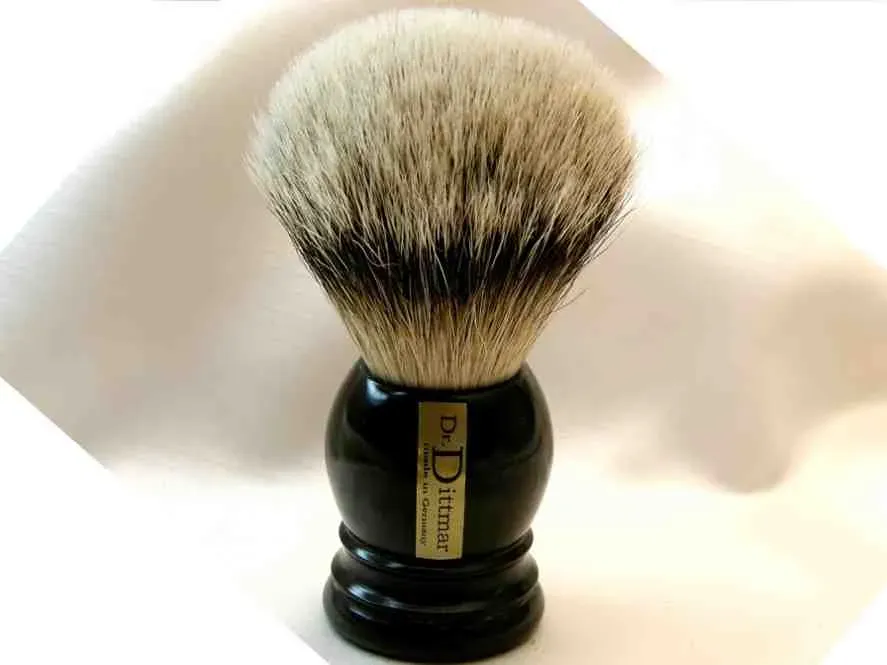 Dr. Dittmar rakborste buffelhorn silvertip stor